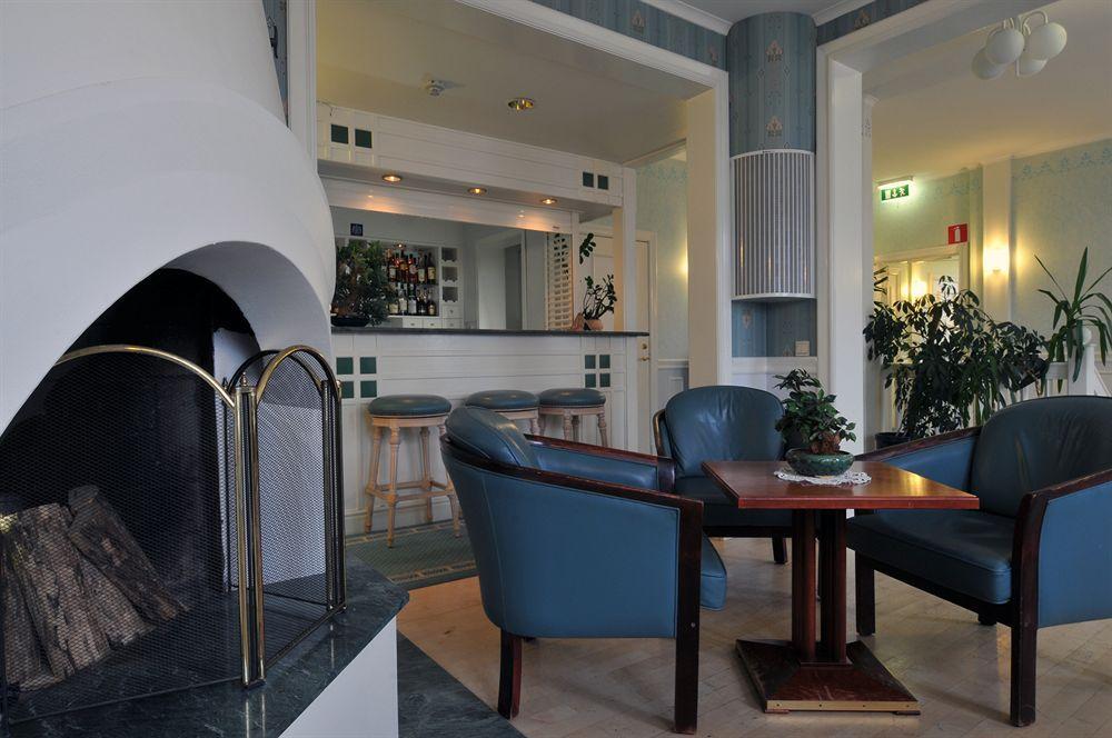 Hotel Vinterpalatset Kiruna Bagian luar foto