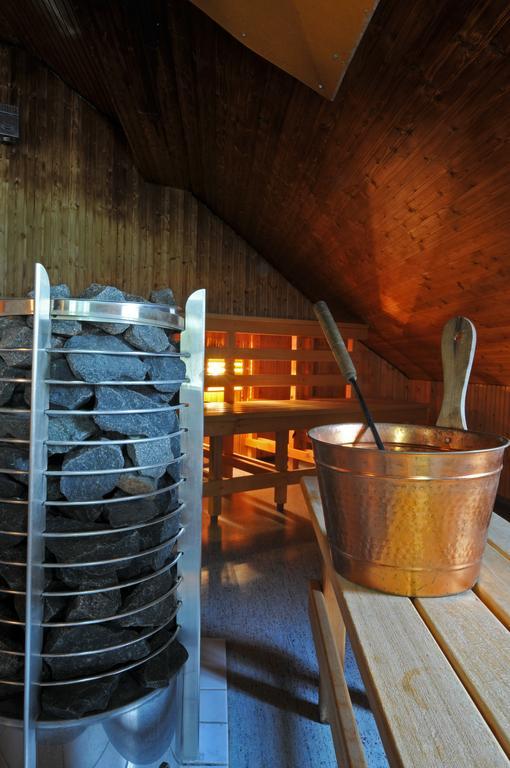 Hotel Vinterpalatset Kiruna Bagian luar foto